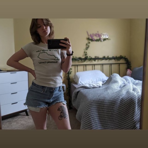 Meet your Posher, Sam - Picture 2 of 4